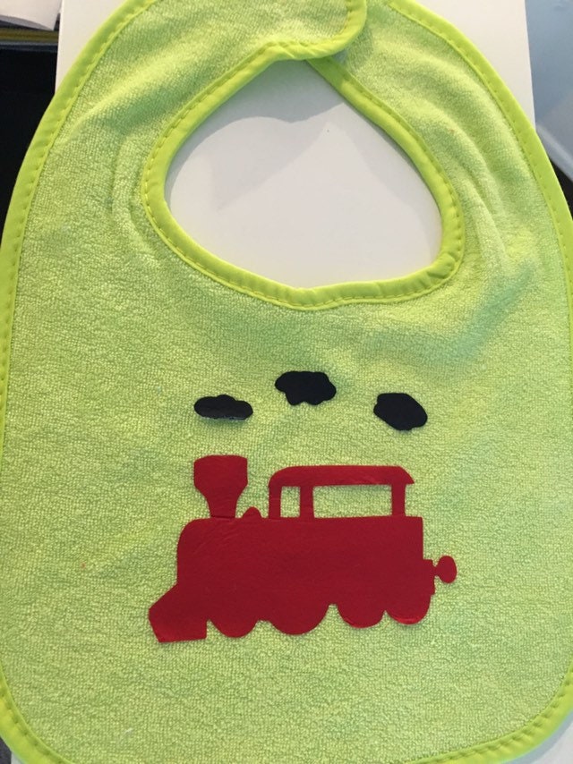 Zug Baby Lätzchen von Etsy - TwoLittleTexans