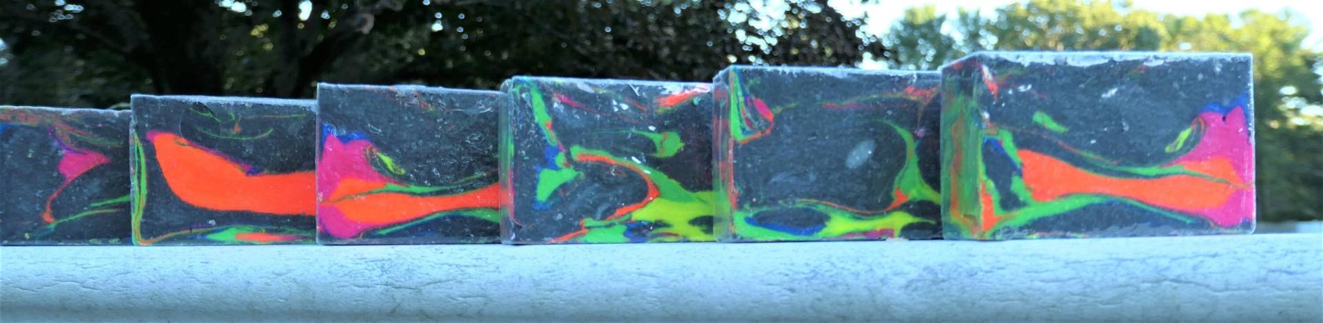 Neon Tropical Punch von Etsy - TwoShoeFarms
