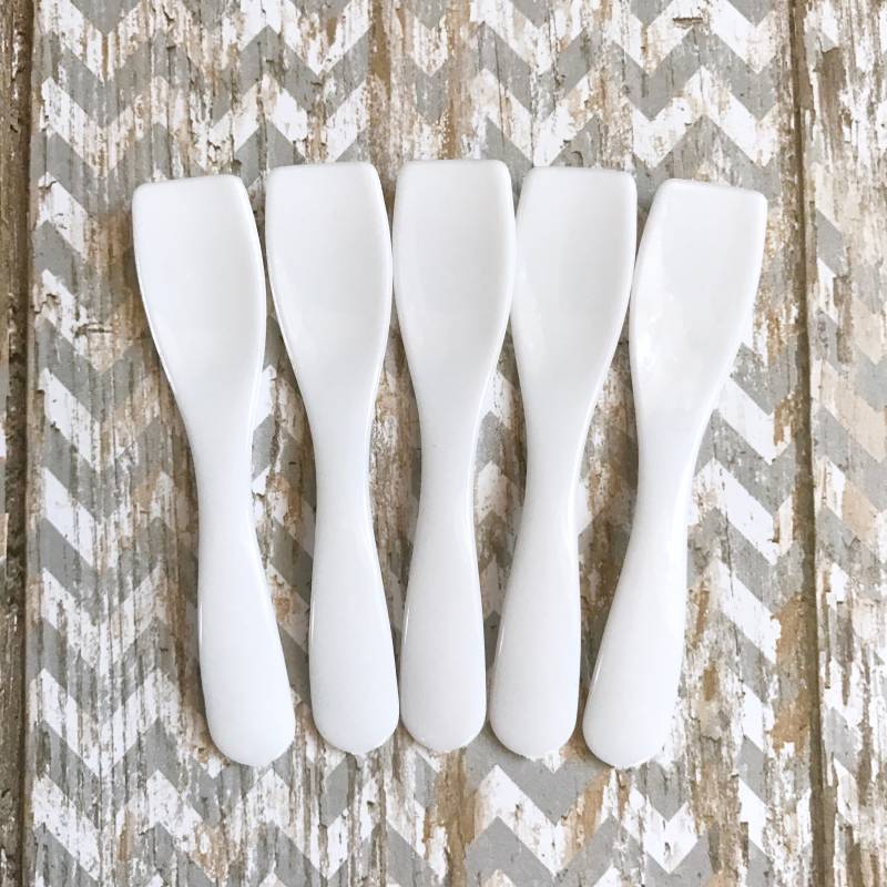 50 - 2, 75-Zoll-Kurvige Weiße Kosmetiklöffel, Zuckerpeeling, Körperbutter, Badepeitsche, Tester Usw., Recycelbares Polystyrol, Zwei Wilde Hasen von Etsy - TwoWildHares