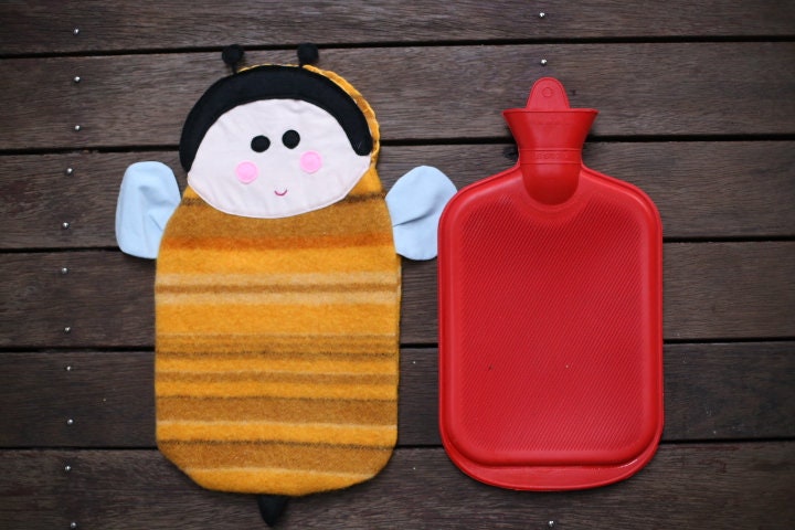 Tierchen Wärmflaschenbezug, Recycelt, Kindergeschenkideen, Winterwärmer, Biene, Nachhaltige Geschenke Wasserflaschenbezug, Vintage von Etsy - Ultimategifts4u