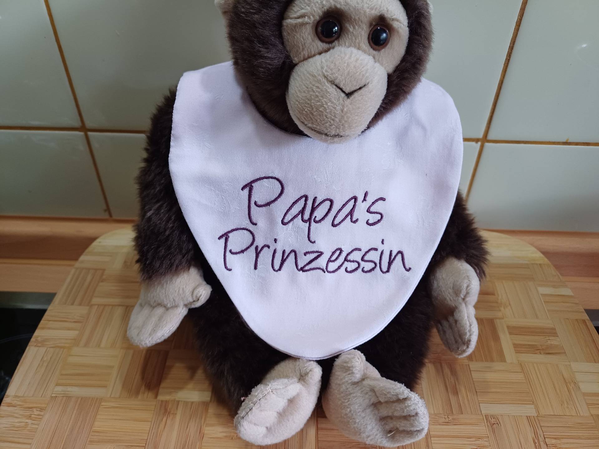 Besticktes Sabberlätzchen/Halstuch Für Babys "Papas Prinzessin" - Rosa Upcycling Unikat Handarbeit #9 Besticktes Sabberlätzchen/Halstuch Für Babys "Papas Prinzessin" - Rosa Upcycling Unikat Handarbeit #9 von Etsy - UpcyclingbyPaMue