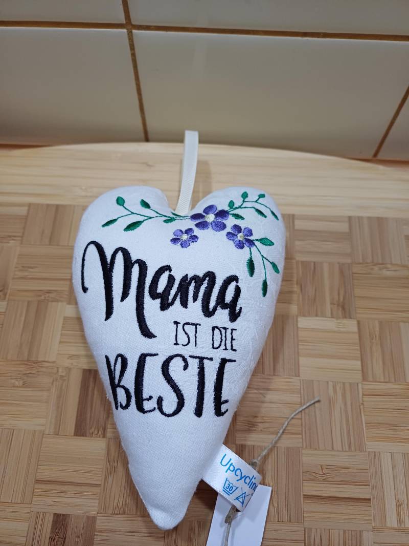 Herz "Mama Ist Die Beste" - Als Geschenk Oder Deko Unikat Upcycling #278 von Etsy - UpcyclingbyPaMue