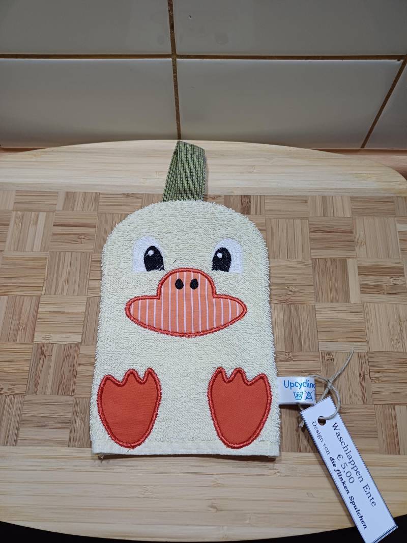 Kinder-Waschlappen Ente Gelb - Upcycling Unikat Handarbeit #321 von Etsy - UpcyclingbyPaMue