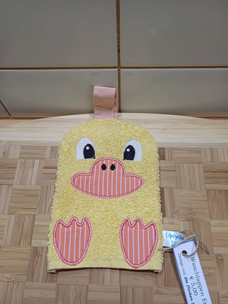 Kinder-Waschlappen Ente Gelb - Upcycling Unikat Handarbeit #330 von Etsy - UpcyclingbyPaMue