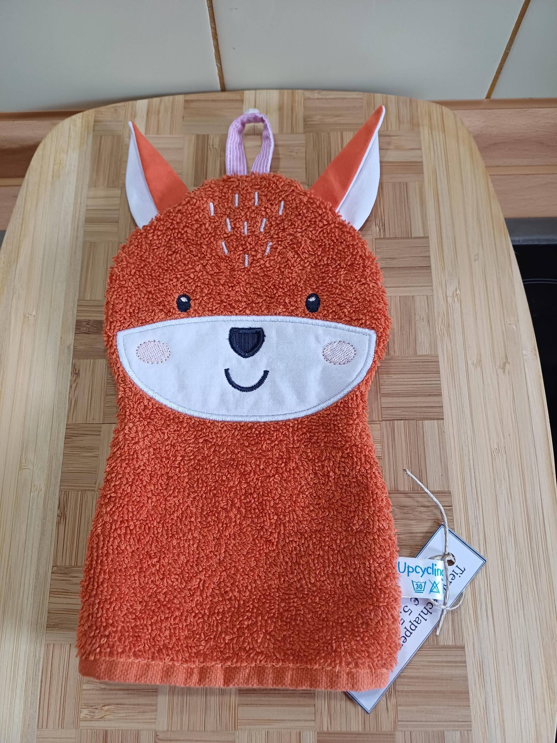 Tier-Waschlappen Fuchs Orange - Upcycling Unikat Handarbeit #301 Tier-Waschlappen Fuchs Orange - Upcycling Unikat Handarbeit #301 von Etsy - UpcyclingbyPaMue