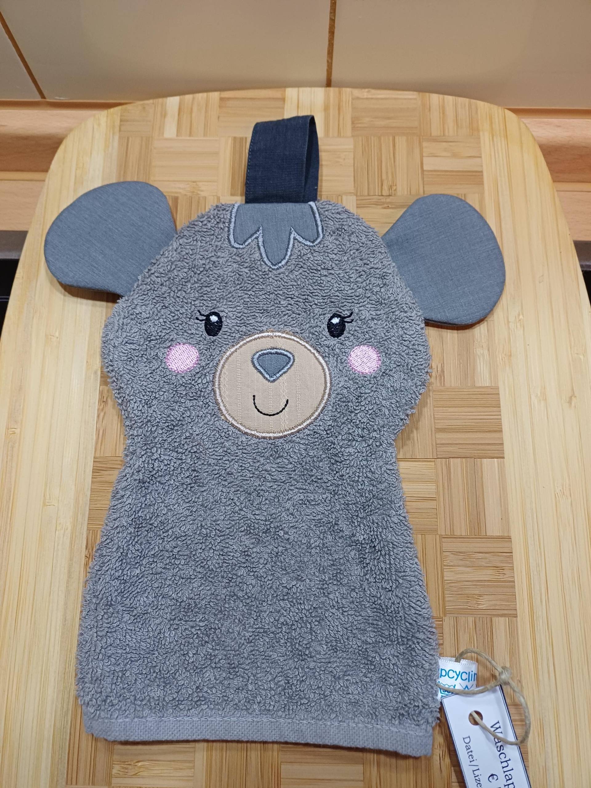 Tier-Waschlappen Maus Grau - Upcycling Unikat Handarbeit #483 von Etsy - UpcyclingbyPaMue