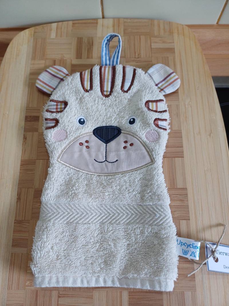 Tier-Waschlappen Tiger Beige - Upcycling Unikat Handarbeit #315 von Etsy - UpcyclingbyPaMue