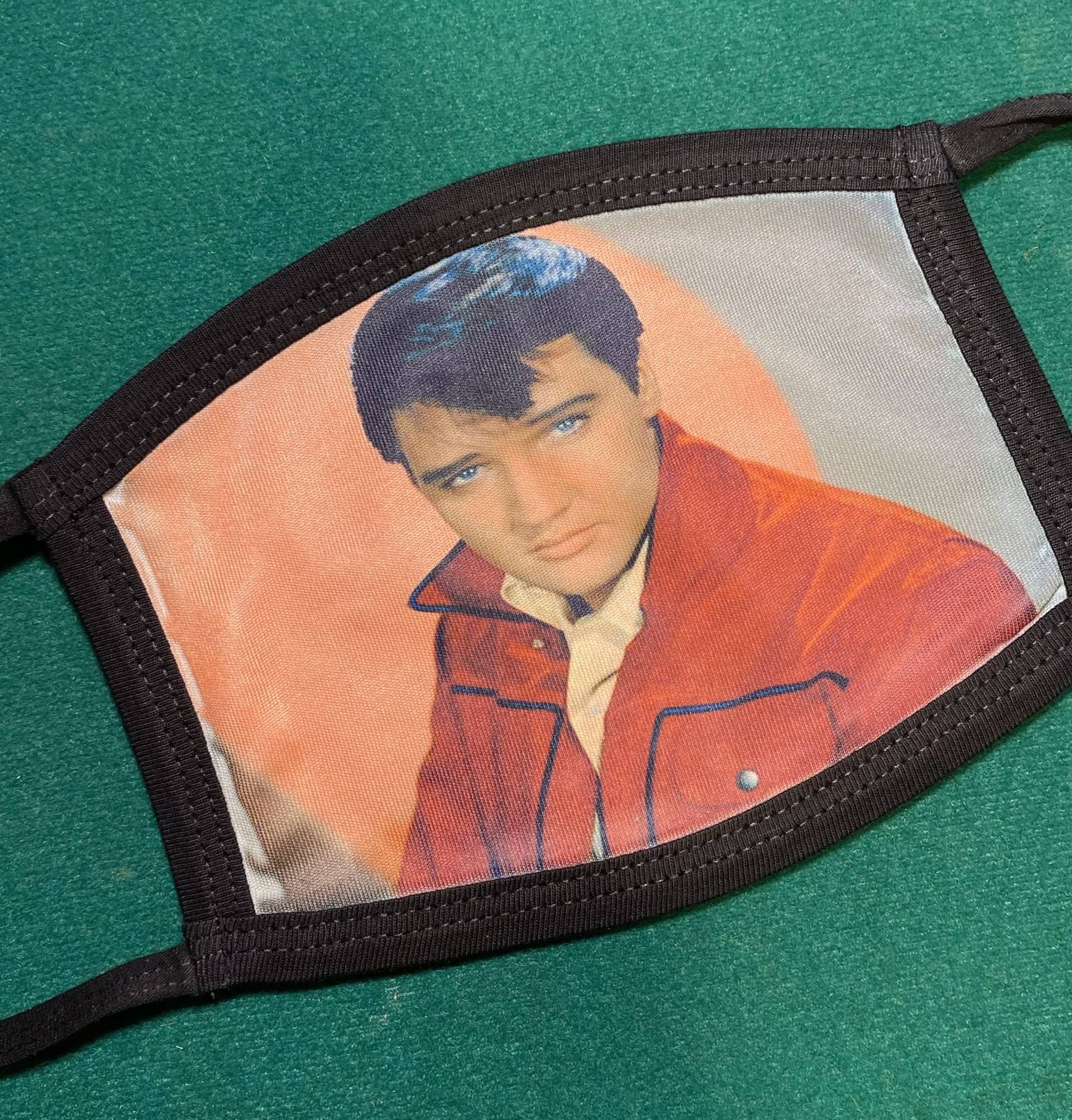 Rock & Roll Blue Eyes Elvis Presley Gesichtsmaske Wiederverwendbar Waschbar Doppelschicht Rock & Roll Blue Eyes Elvis Presley Gesichtsmaske Wiederverwendbar Waschbar Doppelschicht von Etsy - UptownCustomMask