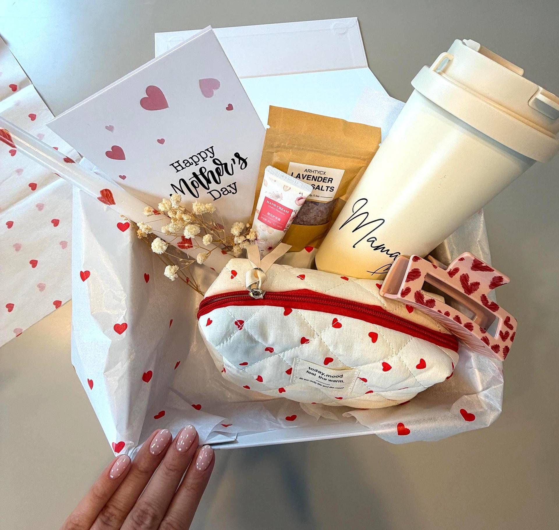 Personalisierte Geschenkbox Mama - Muttertag Geschenk, Geburtstag Geschenk Für Mama, Geschenkset Frau, Kosmetiktasche, Nach Geburt Personalisierte Geschenkbox Mama - Muttertag Geschenk, Geburtstag Geschenk Für Mama, Geschenkset Frau, Kosmetiktasche, Nach Geburt von Etsy - VRAEULEIN