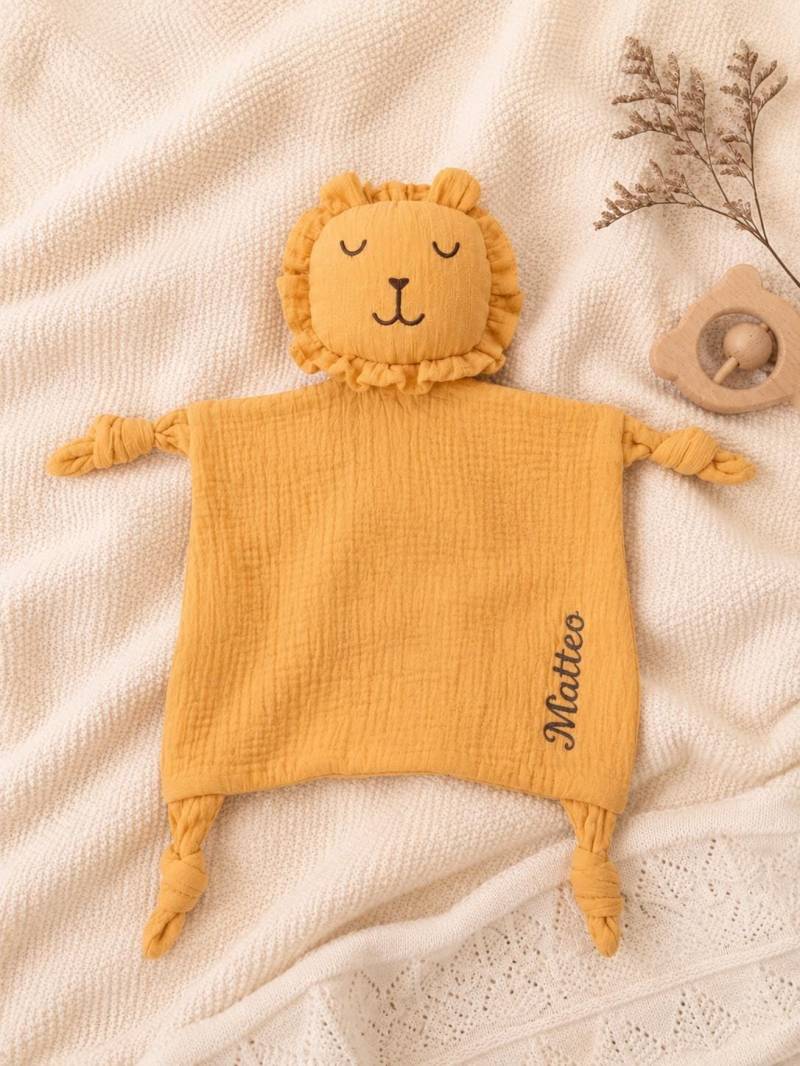 Geschenk Zur Geburt Personalisiert - Schmusetuch Baby Mit Namen | Schnuffeltuch Musselin Löwe Taufgeschenk Geschenk Zur Geburt Personalisiert - Schmusetuch Baby Mit Namen | Schnuffeltuch Musselin Löwe Taufgeschenk von Etsy - ValemiStudio