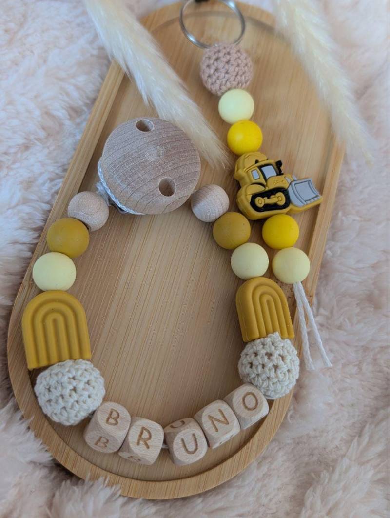 Schnullerkette & Anhänger Bruno - Baustellen-Set Mit Bagger-Motiv von Etsy - VanessasBabyzauberDE