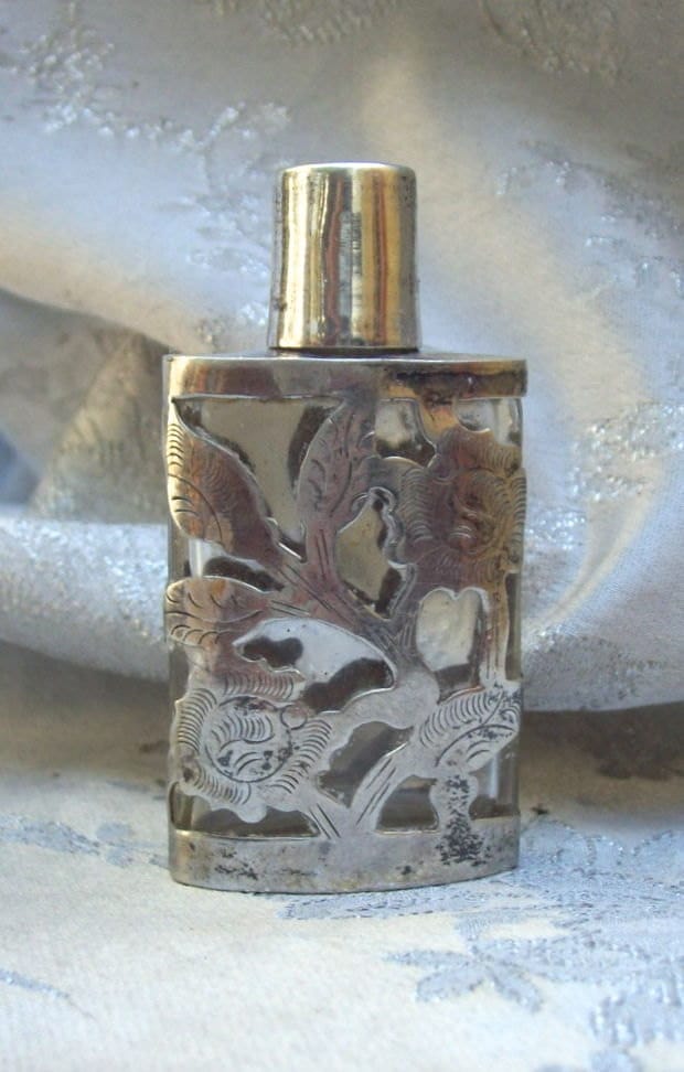 Vintage Sterling Silber Blumenmuster Über Glas Parfüm/Duft Flasche von Etsy - VastVintageVisions