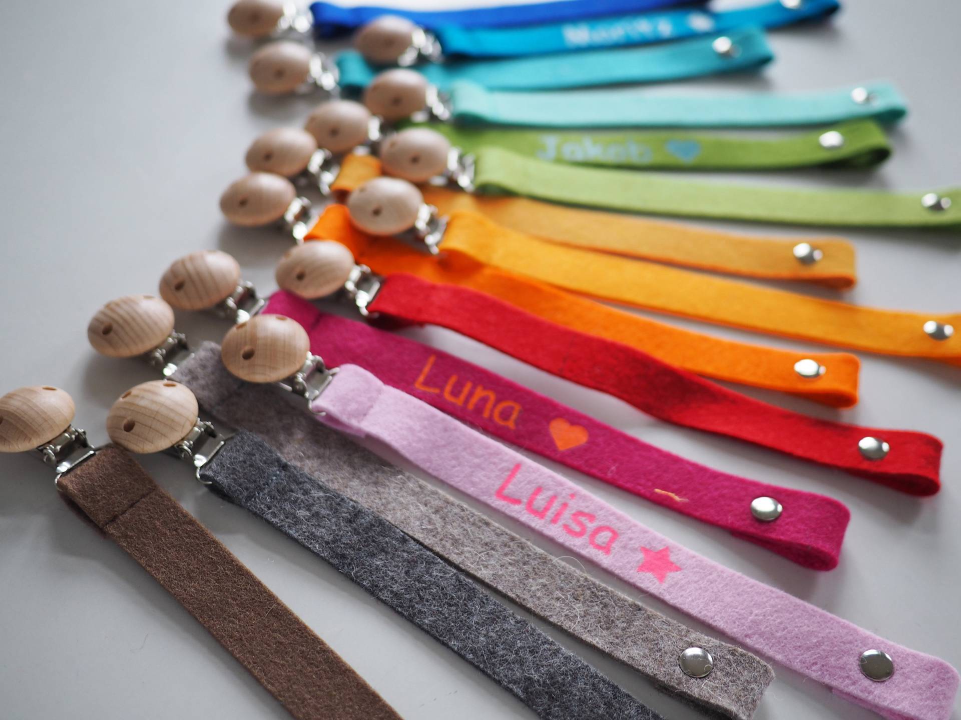 Schnullerband, Mit Namen, Wollfilz, Wunschfarbe, Schnullerkette, Individualisiert Schnullerband, Mit Namen, Wollfilz, Wunschfarbe, Schnullerkette, Individualisiert von Etsy - VehShop