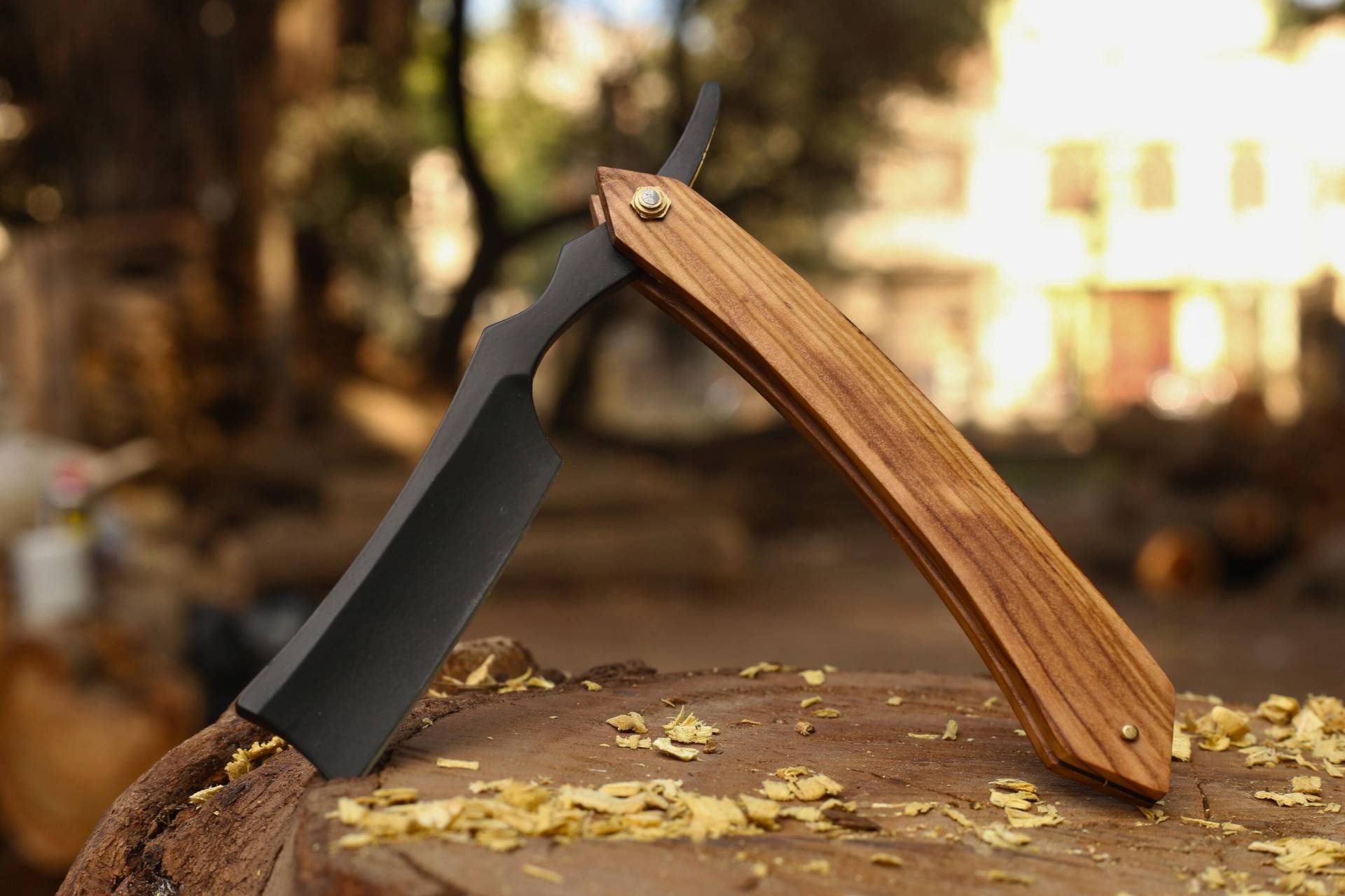Handcrafted High Carbon Steel Straight Razor - Matte Black Powder Coated Blade With Natural Olive Wood Handle, Professional Grooming Tool Handcrafted High Carbon Steel Straight Razor - Matte Black Powder Coated Blade With Natural Olive Wood Handle, Professional Grooming Tool von Etsy - VelmoraBlades