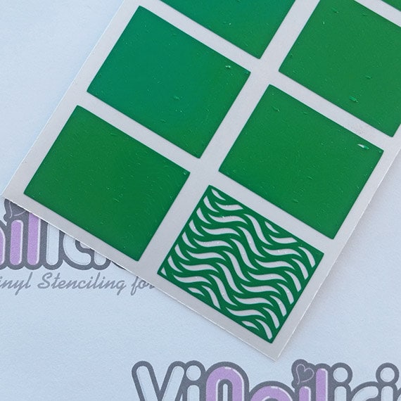 Gewellte Nagelschablone #2 Gewellte Nagelschablone #2 von Etsy - ViNailicious