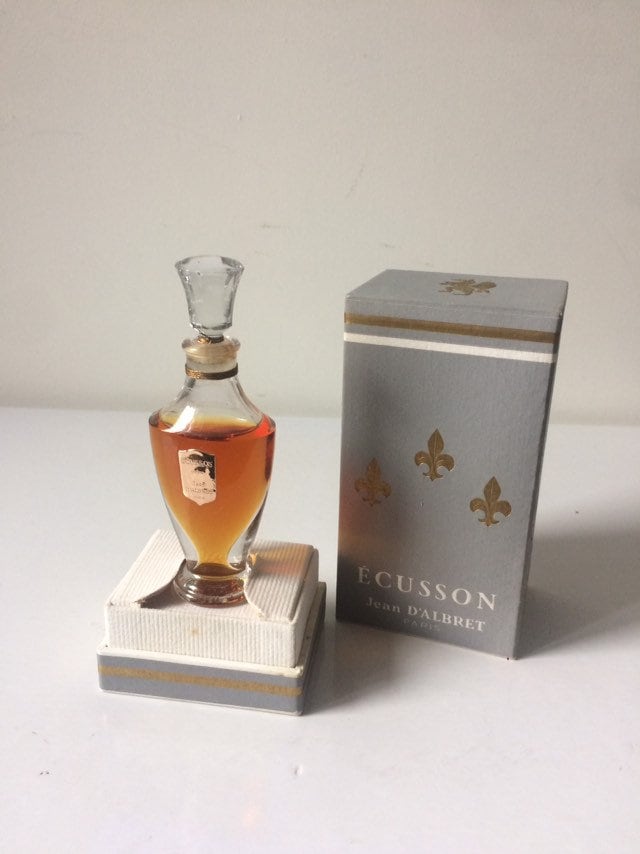 Ecusson Von Jean D'albret 1948 Pure Parfum Extrait 15 Ml von Etsy - VibaVintage