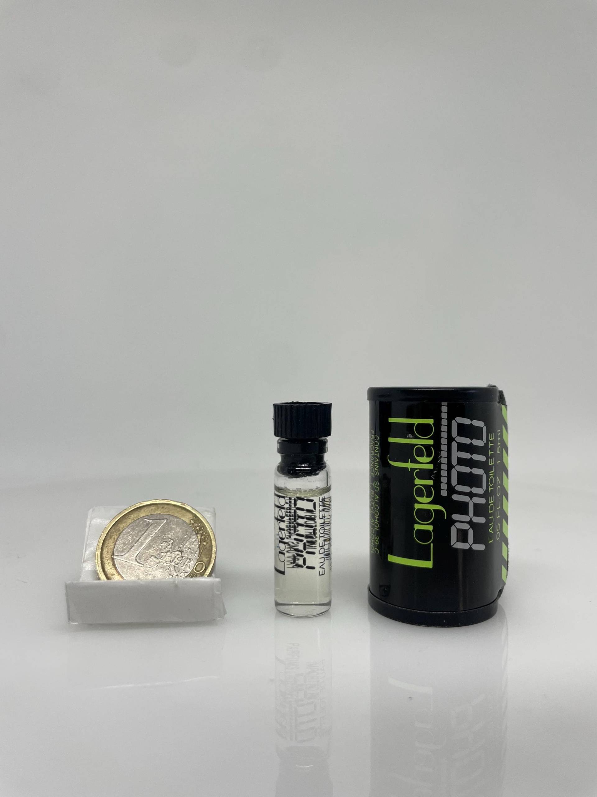 Photo By Karl Lagerfeld | 1990 Vintage Miniatur 1, 5 Ml Eau De Toilette Eingestellt Photo By Karl Lagerfeld | 1990 Vintage Miniatur 1, 5 Ml Eau De Toilette Eingestellt von Etsy - VibaVintage