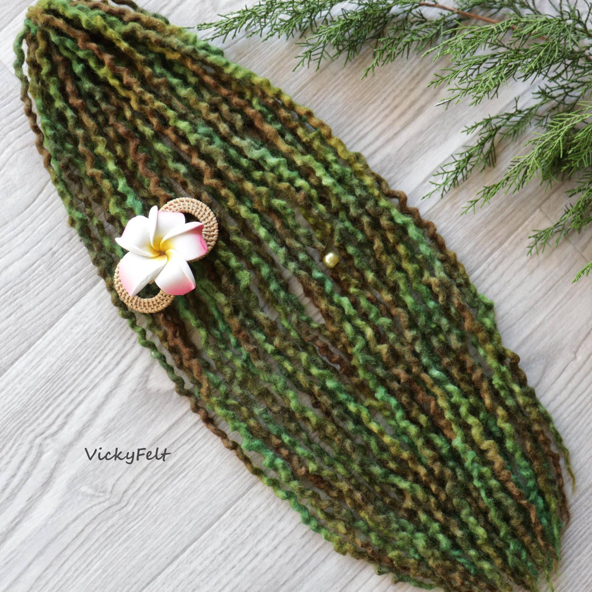 "Dünne Wolle De Dreads 10 Zu 100% Dreadlocks Set Doppelende Erweiterungen Grün Braun Ombre Gewellt "Waldfee" "Dünne Wolle De Dreads 10 Zu 100% Dreadlocks Set Doppelende Erweiterungen Grün Braun Ombre Gewellt "Waldfee" von Etsy - VickyFelt