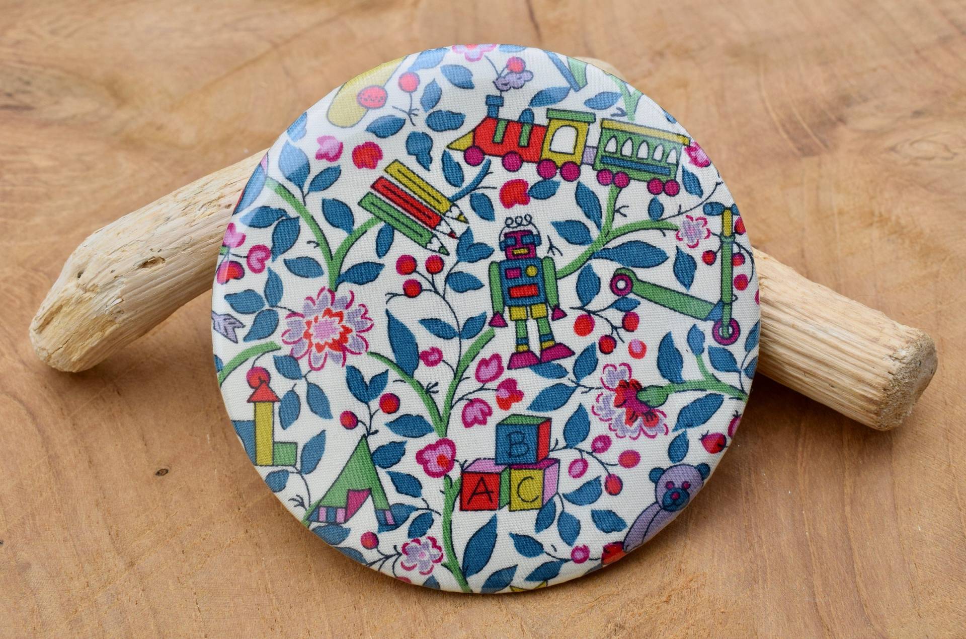 Spiegel Im Liberty Toy Garden von Etsy - VictoireetPaul