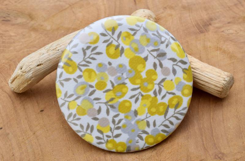 Spiegel in Liberty Wiltshire von Etsy - VictoireetPaul