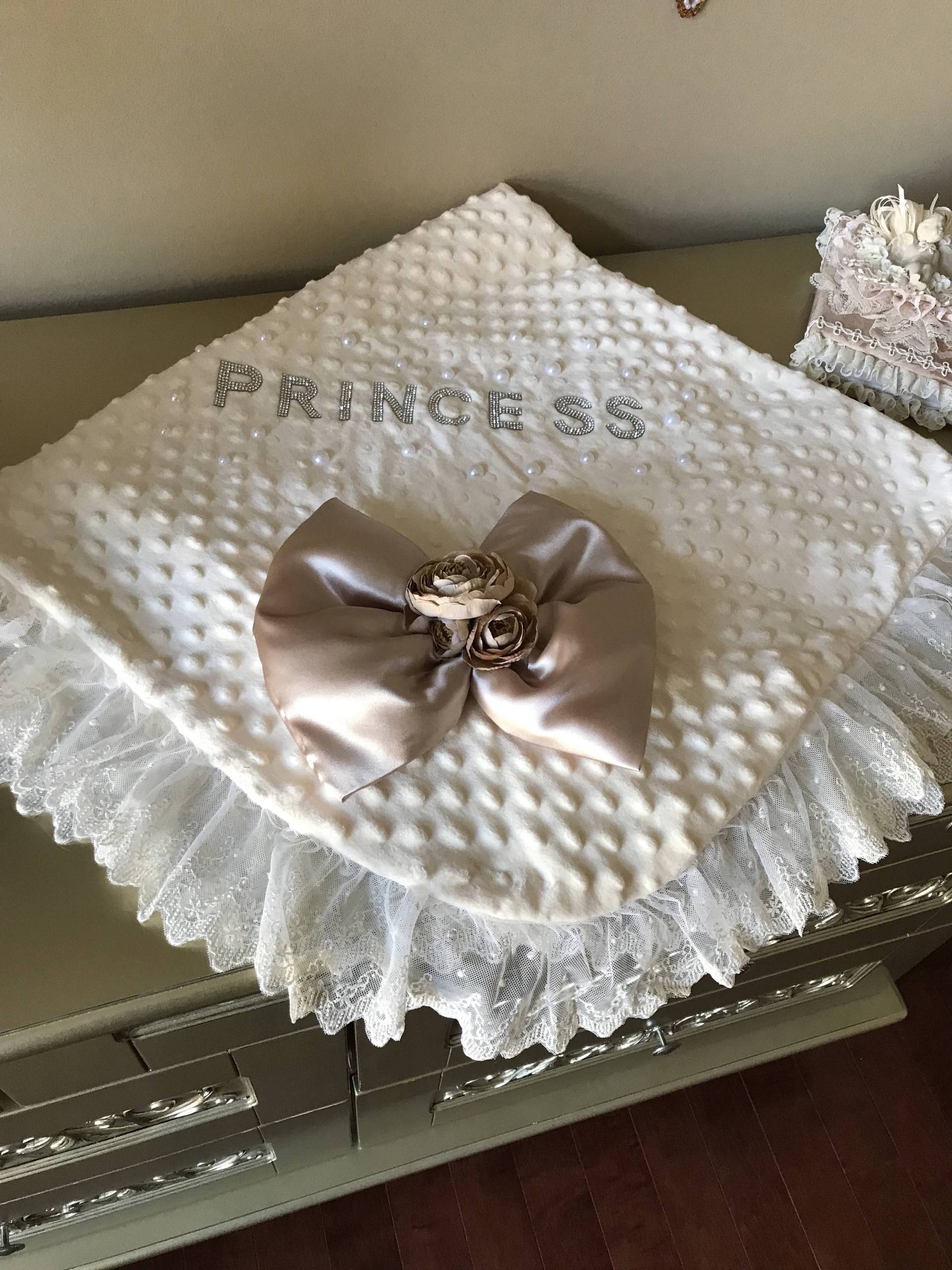 Baby-Mädchen-Decke | Decke Bogen-Decke Fleece-Decke Weiche von Etsy - VievieandMe