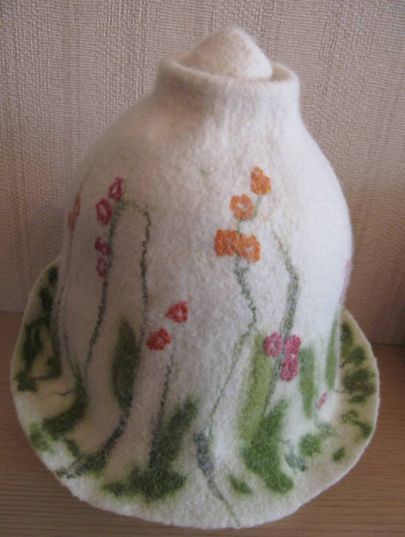 Gefilzter Saunahut "Frühling" von Etsy - VijaVija