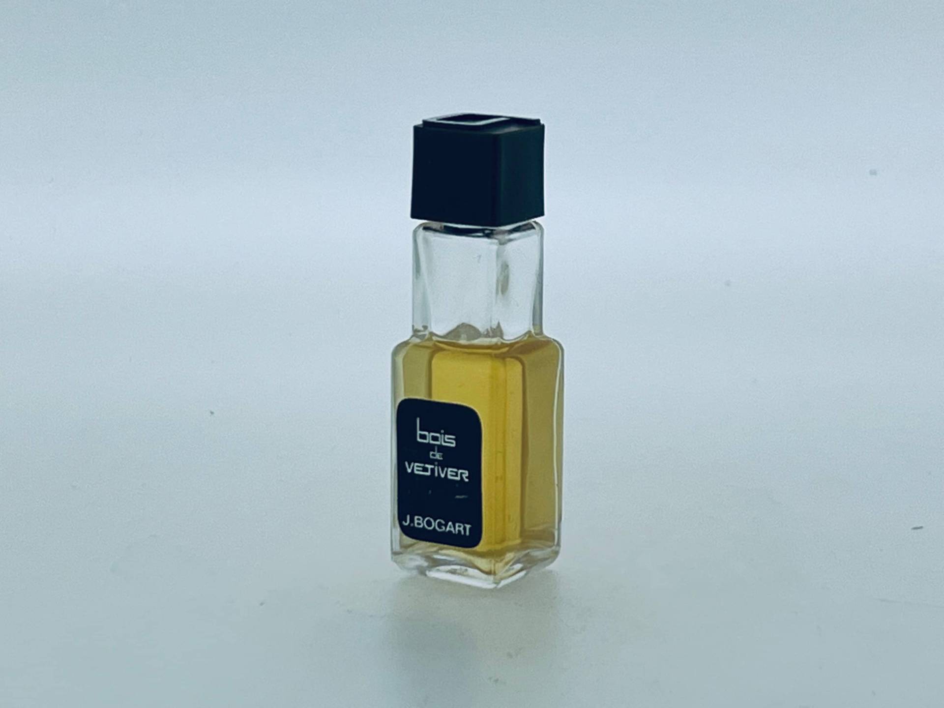 Bois De Vetiver Jacques Bogart 1982 Eau De Toilette Miniatur 2 Ml Bois De Vetiver Jacques Bogart 1982 Eau De Toilette Miniatur 2 Ml von Etsy - VintagGlamour