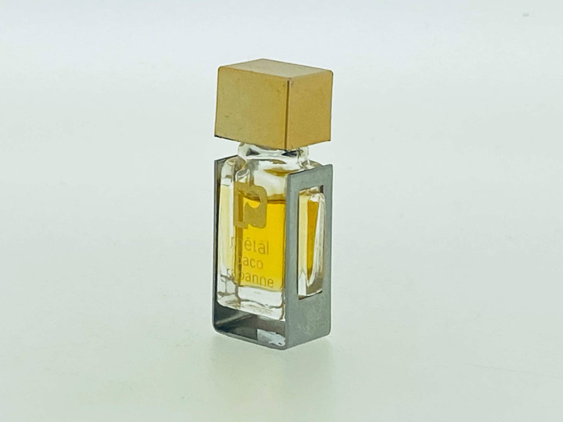 Mētāl Paco Rabanne 1979 Parfum Miniatur 2 Ml Mētāl Paco Rabanne 1979 Parfum Miniatur 2 Ml von Etsy - VintagGlamour