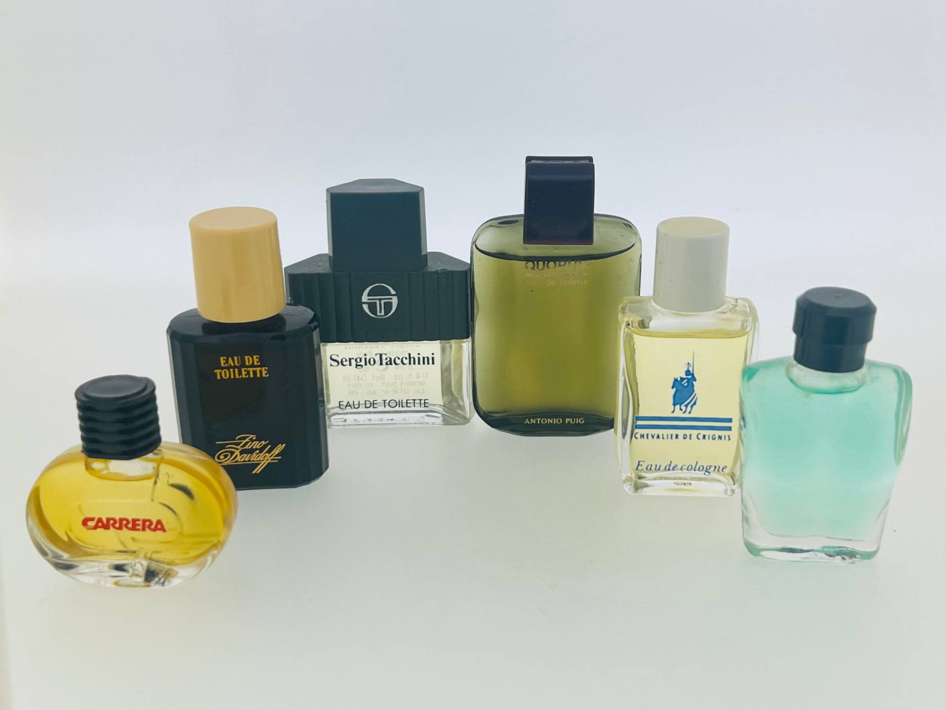 Set 6 Vintage Miniatur Parfum, Zino Davidoff, Chevalier De Crignis, Sergio Tacchini, Quorum Puig, Carrera, Body Guard, Herren Power, Marken Team Set 6 Vintage Miniatur Parfum, Zino Davidoff, Chevalier De Crignis, Sergio Tacchini, Quorum Puig, Carrera, Body Guard, Herren Power, Marken Team von Etsy - VintagGlamour
