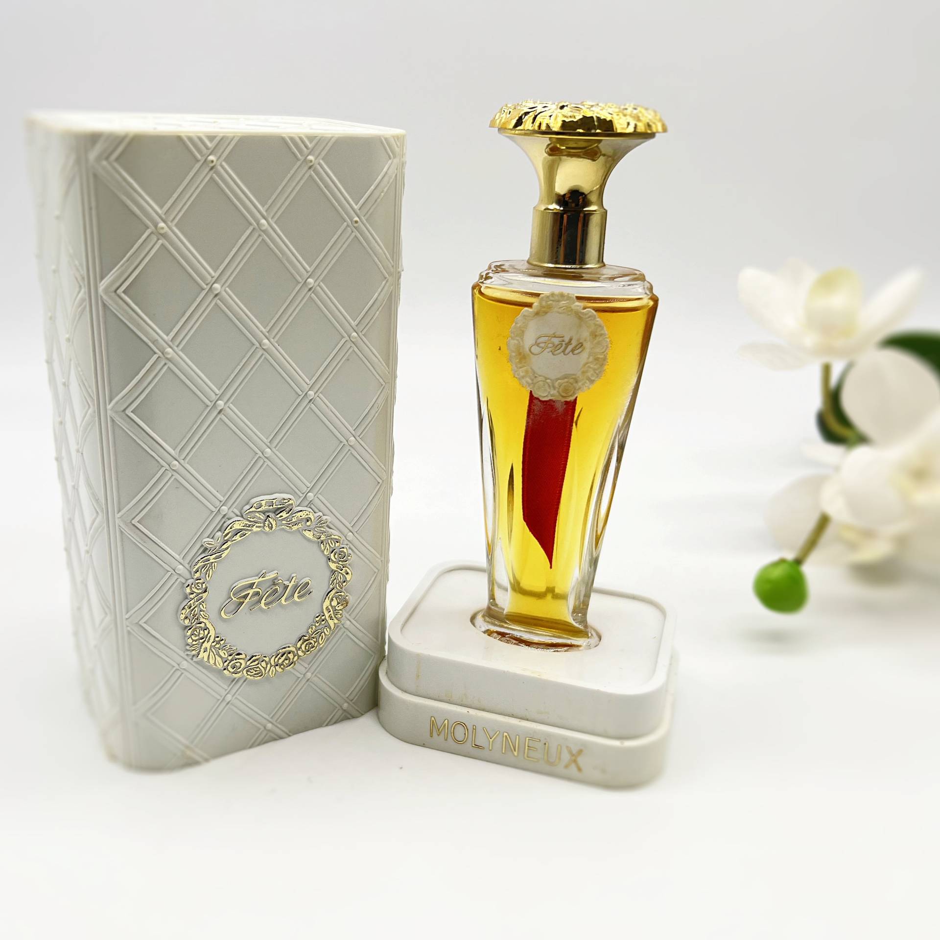 Molyneux Fete | 1962 Parfum/Extrait 1/2 Fl.oz Or 15 Ml Sealed Vintage Women's Fragrance von Etsy - VintageItalienstyle