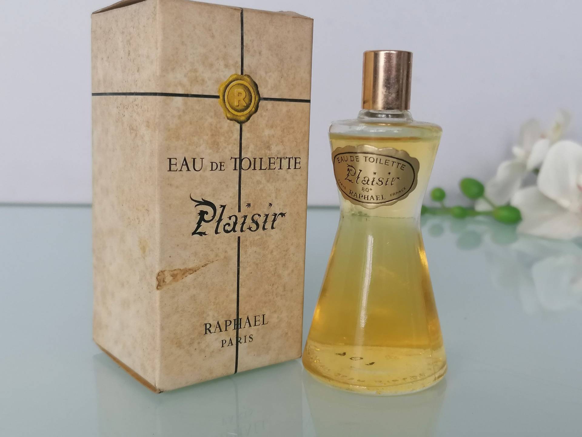 Plaisir Raphael Paris | 1956 Eau De Toilette 30 Ml/1 Fl.oz Splash Schwer Zu Finden Vintage Parfüm von Etsy - VintageItalienstyle