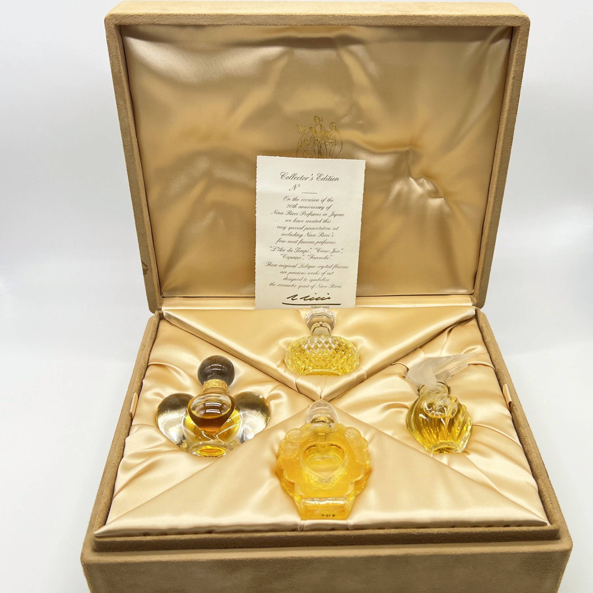 Seltenes Nina Ricci Parfum Set - Lalique Kristallflaschen Sammler Edition 4 × 15Ml Vintage Versiegelte 1980Er Jahre von Etsy - VintageItalienstyle