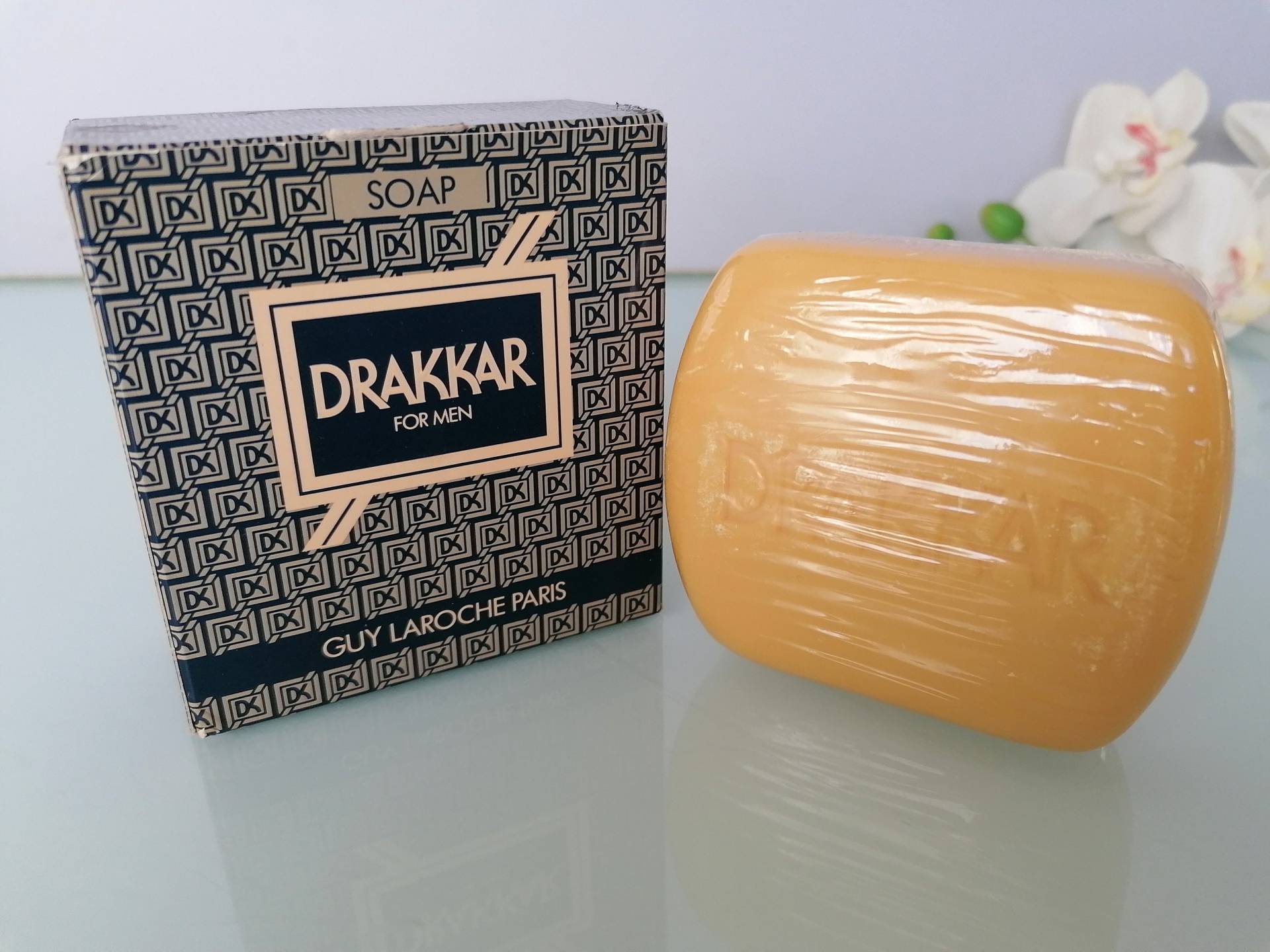 Vintage Seife Drakkar Für Männer Guy Laroche Parfümseife 150 G Vintage Seife Drakkar Für Männer Guy Laroche Parfümseife 150 G von Etsy - VintageItalienstyle