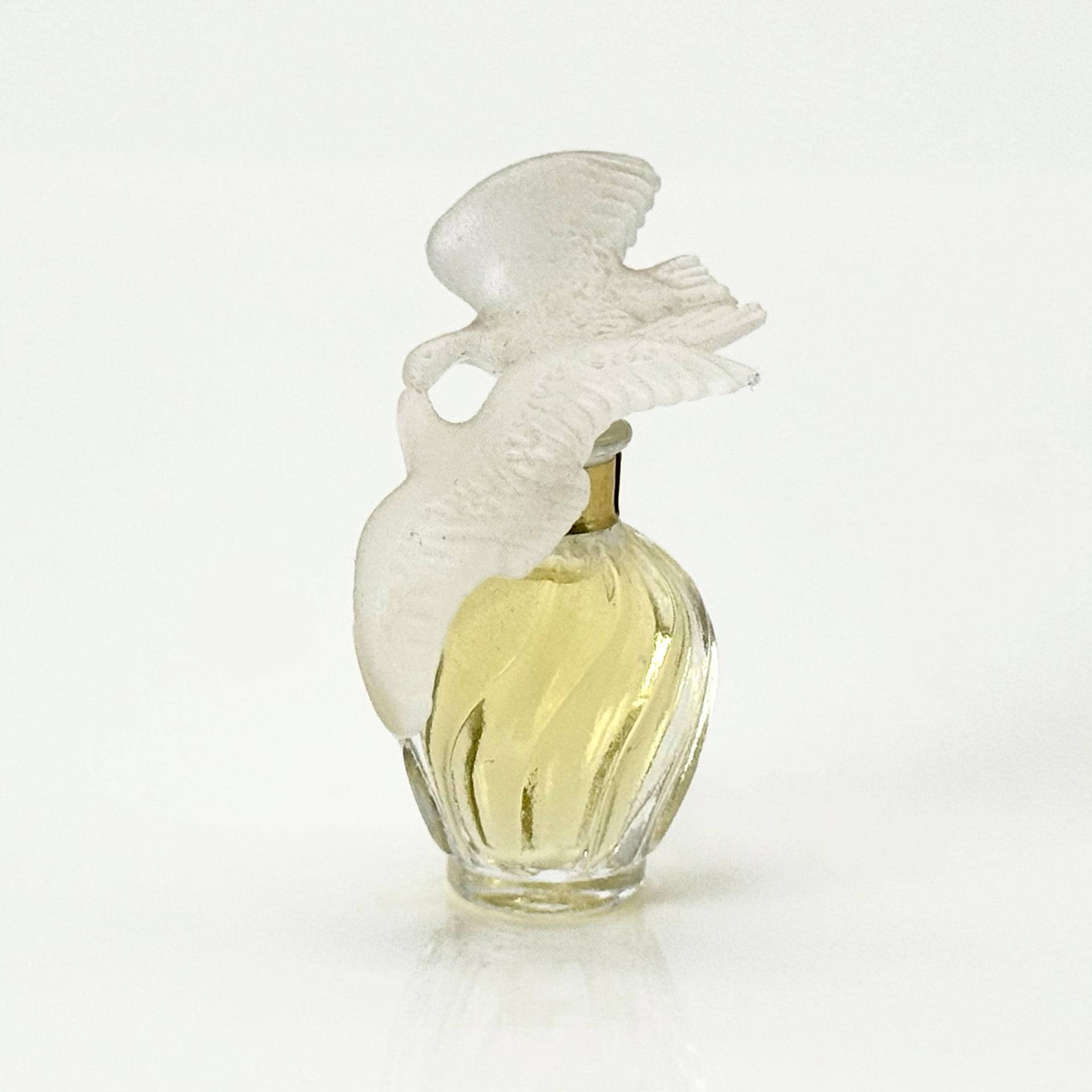 Vintage Miniatur L'air Du Temps Eau De Parfum Flakon Weiß Von Nina Ricci Ca. 2, 5 Ml Vintage Miniatur L'air Du Temps Eau De Parfum Flakon Weiß Von Nina Ricci Ca. 2, 5 Ml von Etsy - VintageMiniatureDE