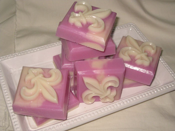 Natürliche Sheabutter Seife Fleur De Lis Gast Ylang Vegan Friendly von Etsy - VintageParisMarket