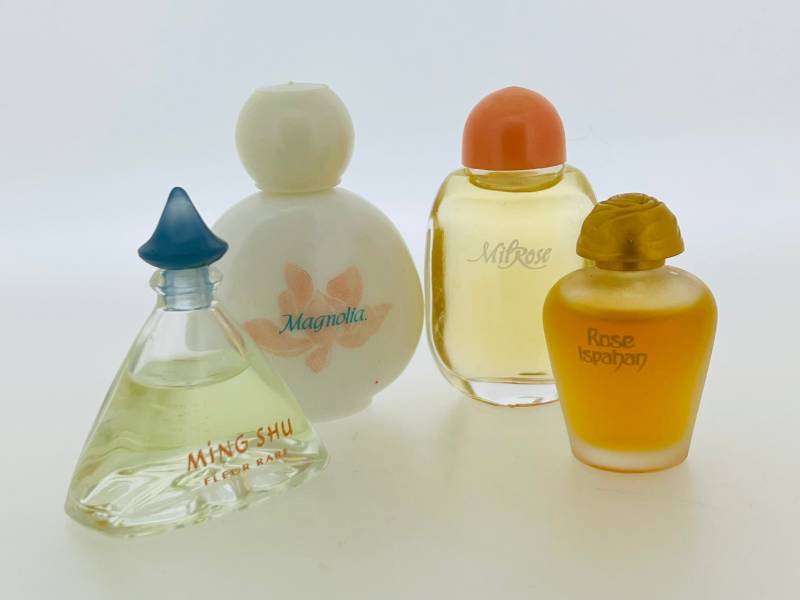 Set 4 Vintage Miniatur Parfüm, Yves Rocher, Ming Shu Fleur Rare, Magnolie, Rose Ispahan Eau De Toilette 5 Ml von Etsy - VintagePerfumeShop