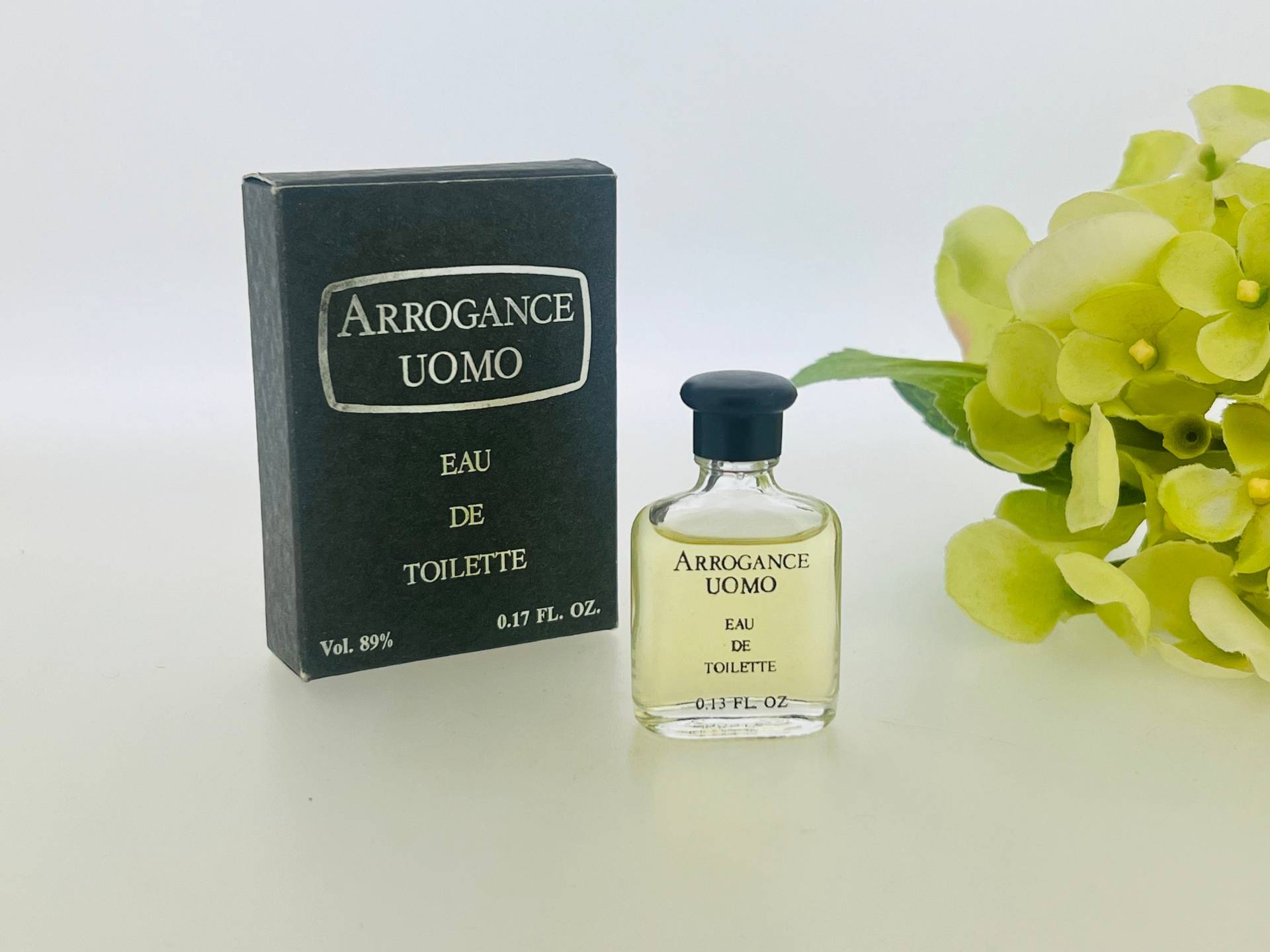 Vintage Arrogance Uimo Von | Eau De Toilette | 1987 5 Ml Miniature Vintage Arrogance Uimo Von | Eau De Toilette | 1987 5 Ml Miniature von Etsy - VintagePerfumeShop