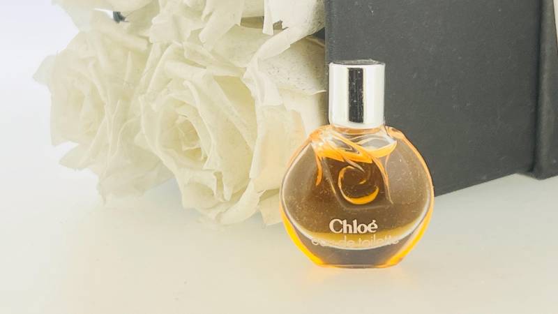 Vintage Chloé Lagerfeld Eau De Toilette Miniatur 3 Ml Vintage Chloé Lagerfeld Eau De Toilette Miniatur 3 Ml von Etsy - VintagePerfumeShop