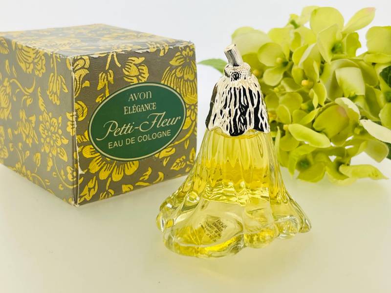 Vintage Elégance Petti-Fleur Von Avon | Eau De Cologne | 1969 30 Ml von Etsy - VintagePerfumeShop