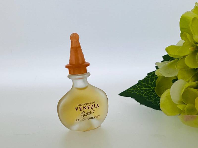 Vintage Venezia Pastello, Laura Biagiotti 1995 Eau De Toilette 5 Ml Miniatur von Etsy - VintagePerfumeShop