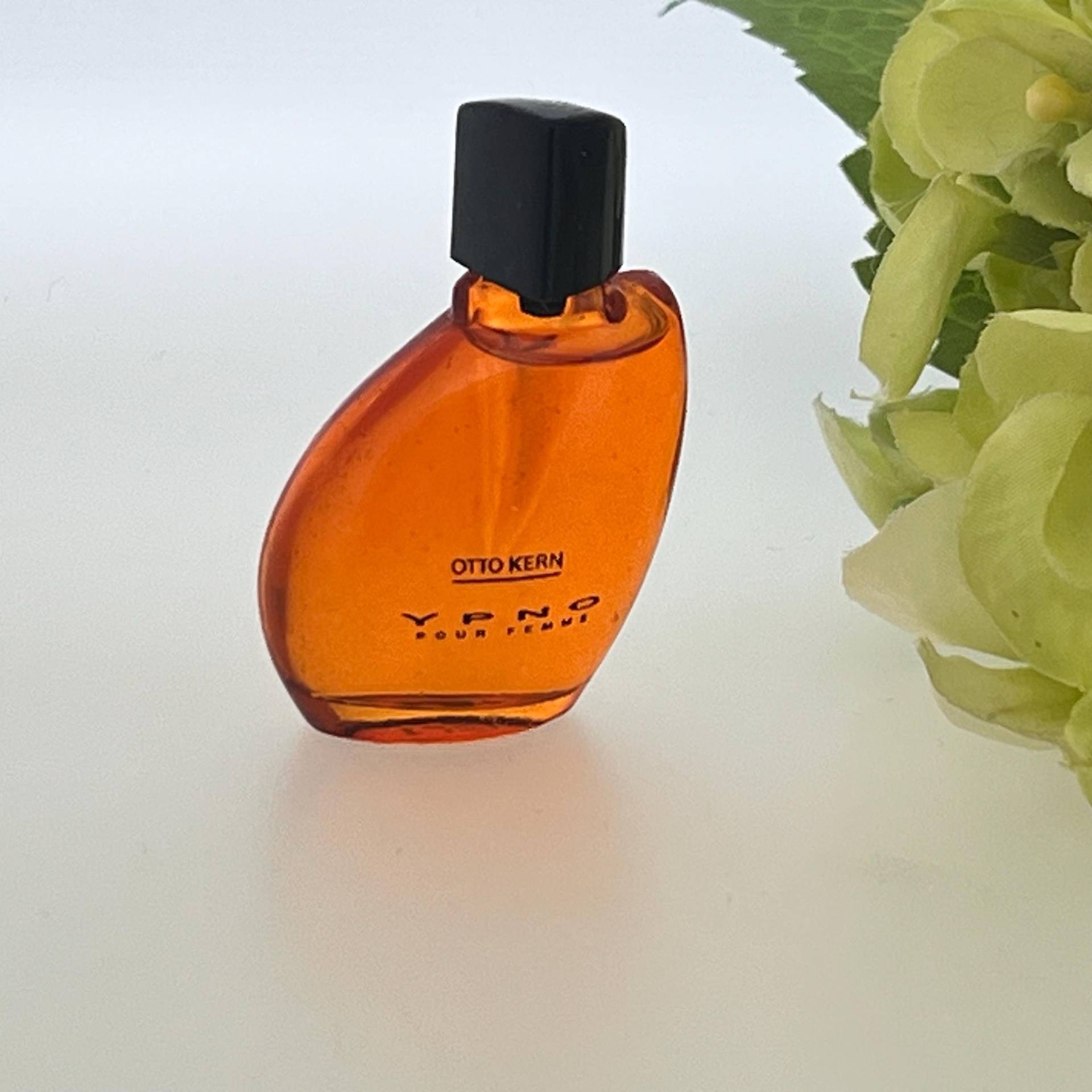 Weinachten Ypno Otto Kern 1995 500 Ml Weinachten Ypno Otto Kern 1995 500 Ml von Etsy - VintagePerfumeShop