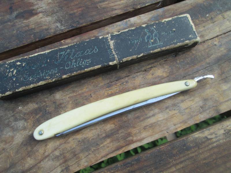 Vintage Robert Klaas Solingen Rasierer German Barbier Werkzeug Sammlerstück Vintage Robert Klaas Solingen Rasierer German Barbier Werkzeug Sammlerstück von Etsy - VintagePisiShop