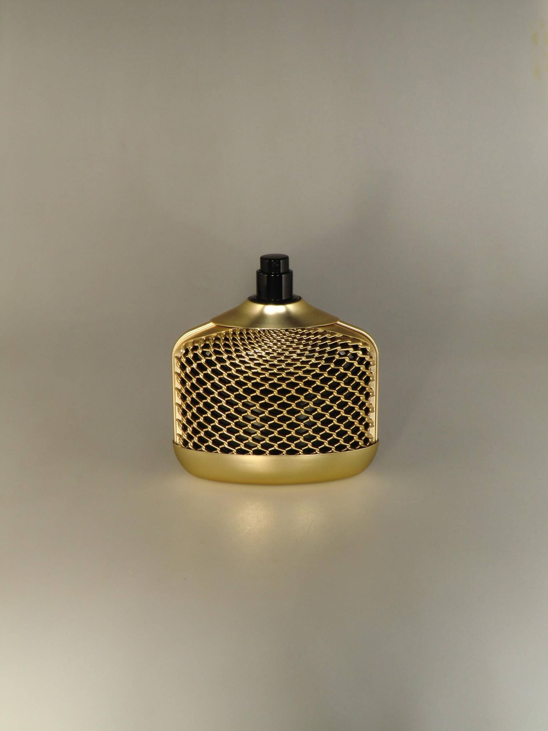 Ausverkauf John Varvatos Oud Eau De Parfum Natural Spray 100 Fl.oz. /125Ml Ausverkauf John Varvatos Oud Eau De Parfum Natural Spray 100 Fl.oz. /125Ml von Etsy - VintageRetroEu