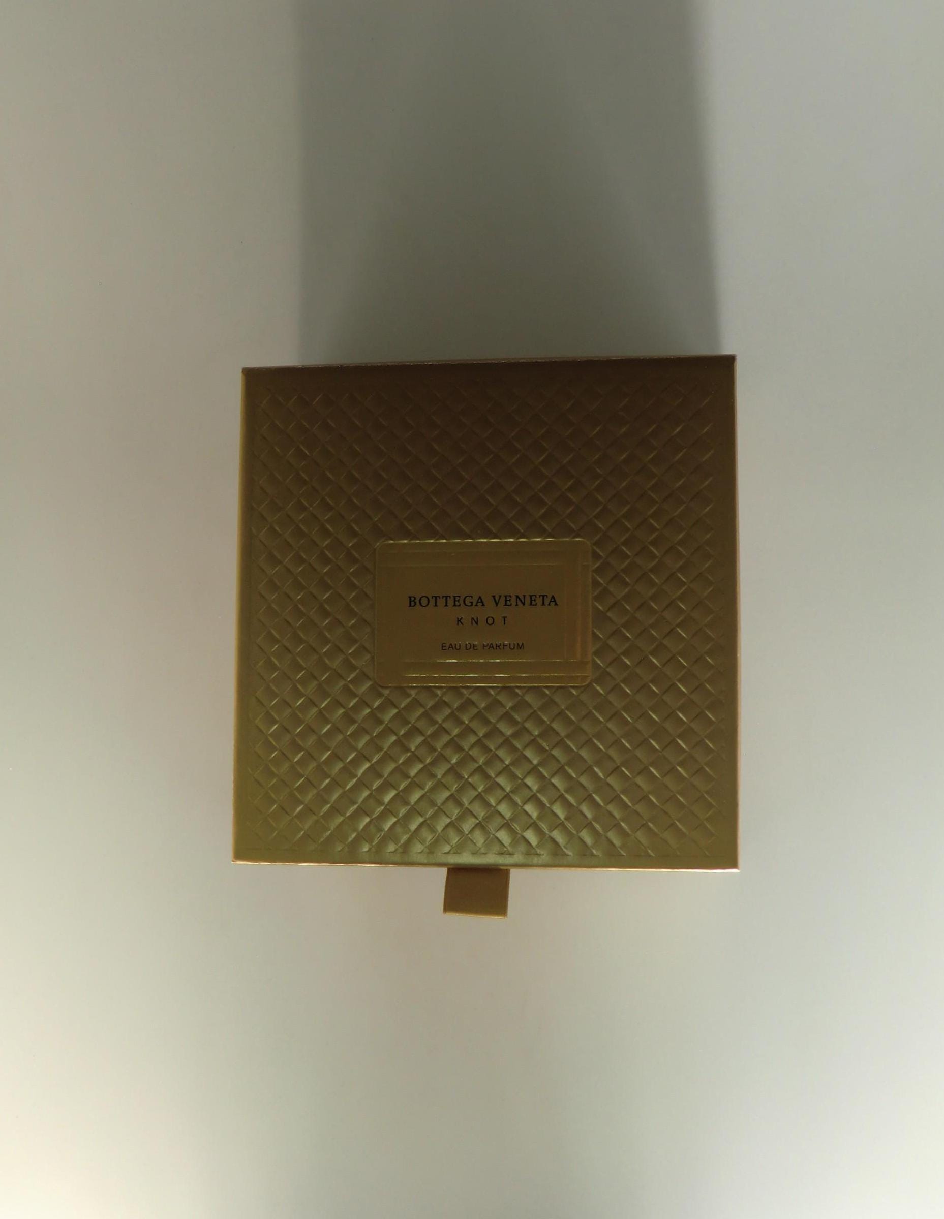 Ausverkauft Seltenes Bottega Veneta Knot Eau De Parfum 1.6 Fl.oz. /50Ml + Körperlotion 3, 4 Fl.oz/100Ml Ausverkauft Seltenes Bottega Veneta Knot Eau De Parfum 1.6 Fl.oz. /50Ml + Körperlotion 3, 4 Fl.oz/100Ml von Etsy - VintageRetroEu