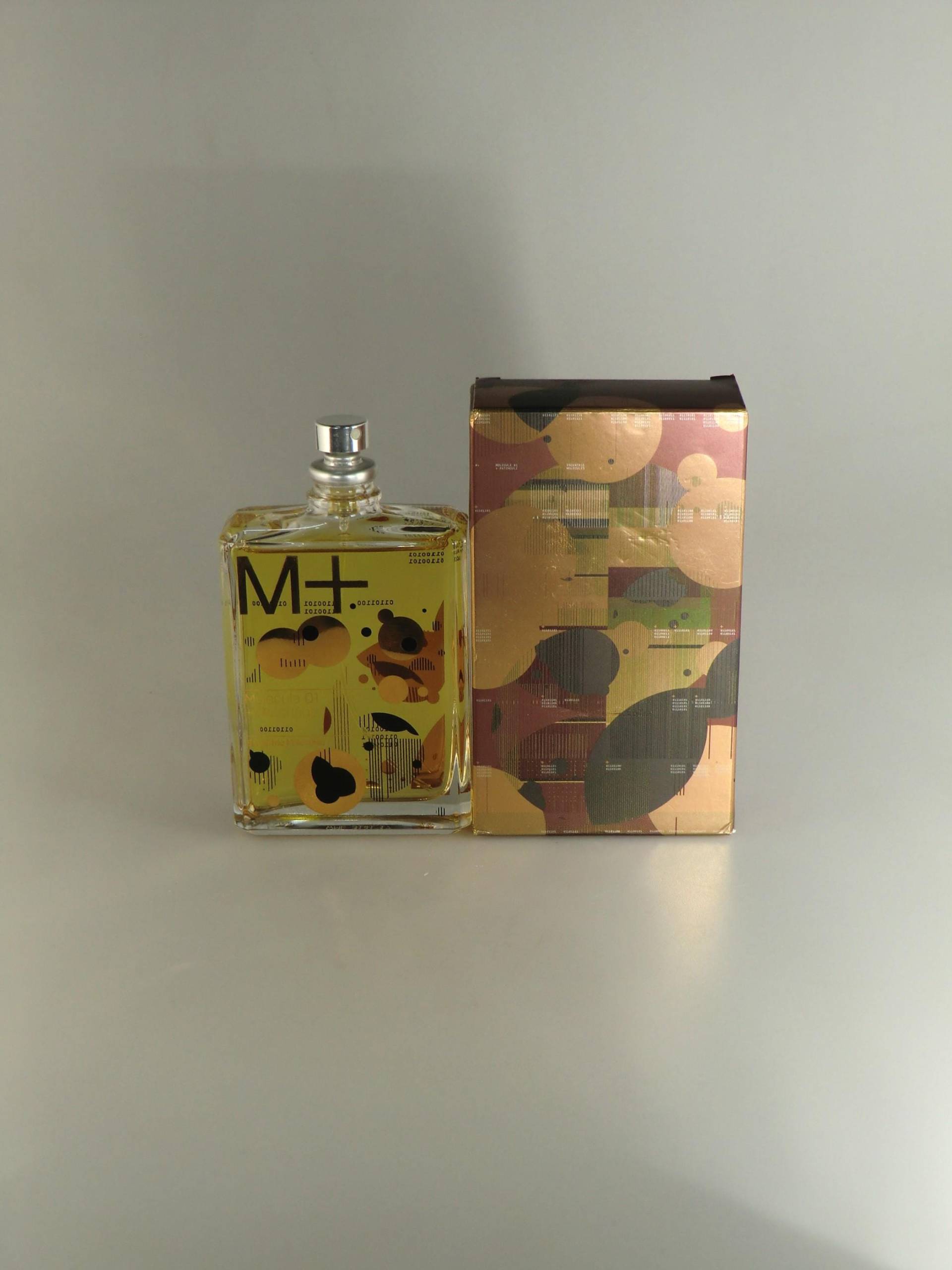 Escentric Molecules Molecule 01 Patchouli Eau De Toilette Natural Spray 100 Fl.oz. /100Ml Escentric Molecules Molecule 01 Patchouli Eau De Toilette Natural Spray 100 Fl.oz. /100Ml von Etsy - VintageRetroEu