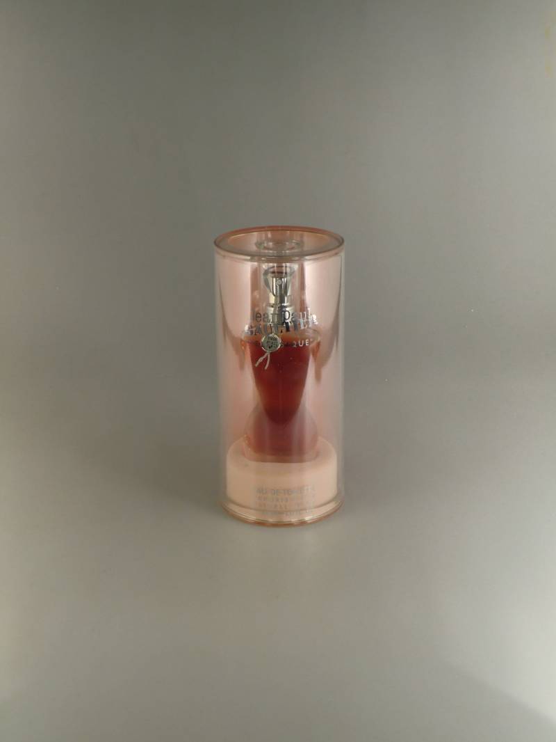 Jean Paul Gaultier Classique Eau De Toilette 1.0 Fl.oz./30Ml Seltene Verpackung Jean Paul Gaultier Classique Eau De Toilette 1.0 Fl.oz./30Ml Seltene Verpackung von Etsy - VintageRetroEu