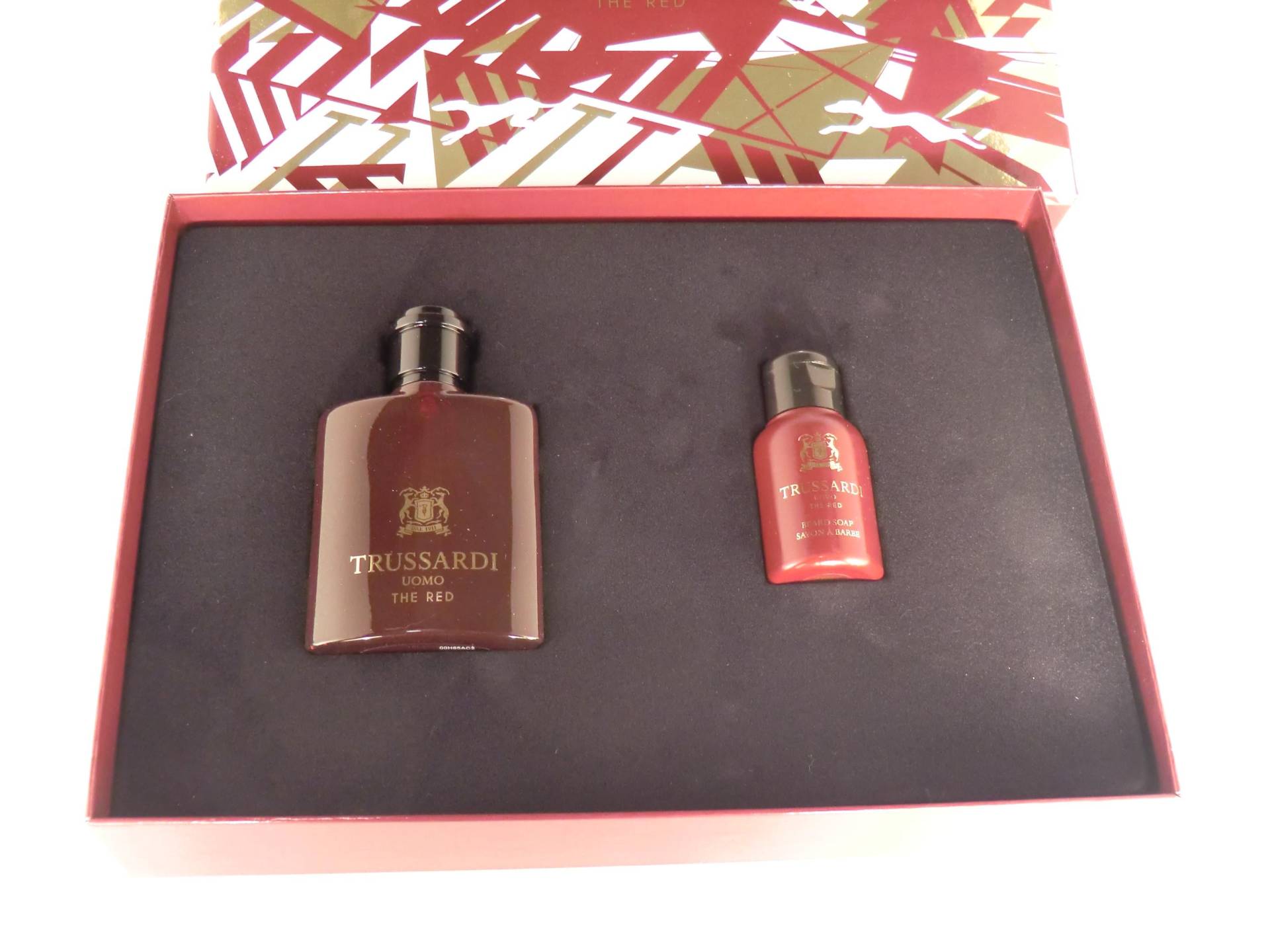 Trussardi Uomo Men The Red Set Eau De Toilette 1 Fl.oz./50Ml Bartseife Trussardi Uomo Men The Red Set Eau De Toilette 1 Fl.oz./50Ml Bartseife von Etsy - VintageRetroEu