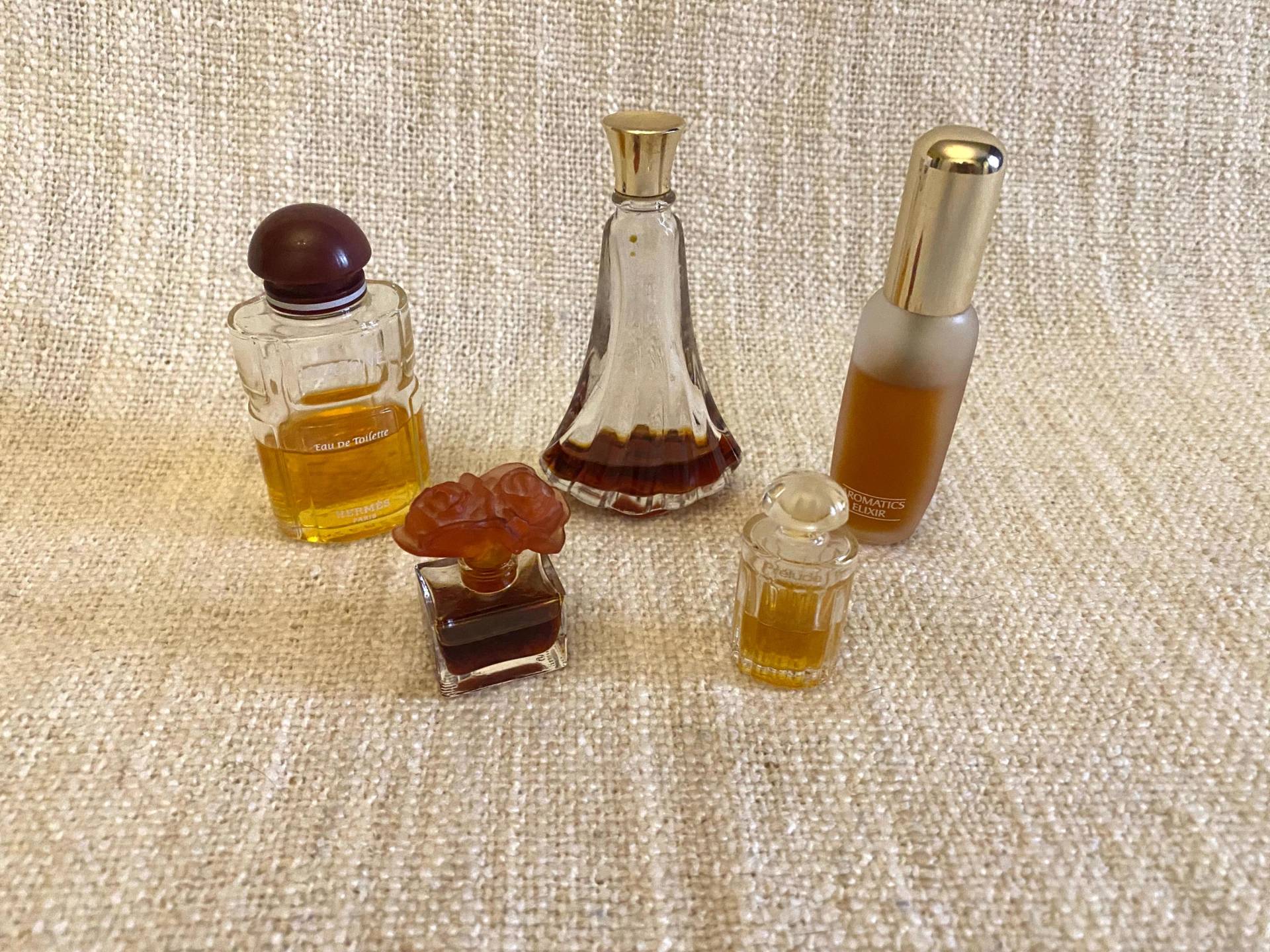 Perfume Bottle Set - 45 Empty Bottles Hermes, Mariella Burani, Balenciaga, Clinigue, & Other Perfumes Perfume Bottle Set - 45 Empty Bottles Hermes, Mariella Burani, Balenciaga, Clinigue, & Other Perfumes von Etsy - VintageStyleShopDE