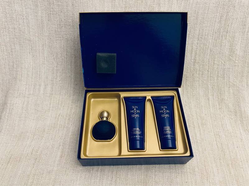 Vintage Sun Moon Stars By Karl Lagerfeld Set - 1994 Eau De Toilette + Shower Gel Body Lotion Floral Oriental Scent Rare Gift von Etsy - VintageStyleShopDE