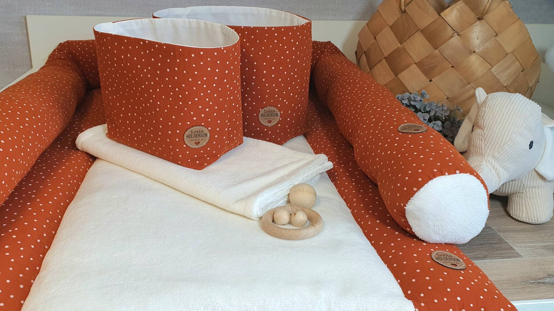 5Er-Set - Wickelauflage Inkl. Wickeltischrolle, Wasserdichte Wickelunterlage, 2x Utensilos Musselin Rost Flauschiger Bamboo Frottee Beige 5Er-Set - Wickelauflage Inkl. Wickeltischrolle, Wasserdichte Wickelunterlage, 2x Utensilos Musselin Rost Flauschiger Bamboo Frottee Beige von Etsy - WaffelLiebe